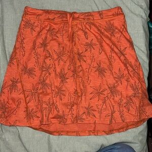 Toad & Co. Seleena Skort in Poppy Airy Floral Print Size S Built in Bike Shorts